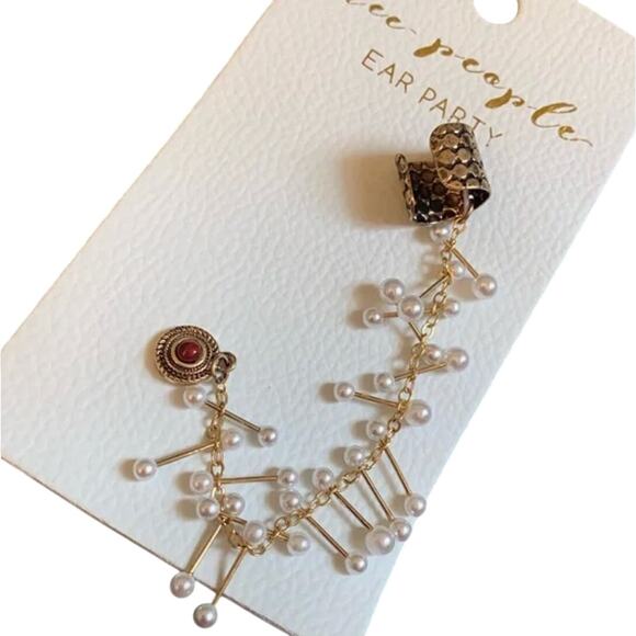 NWT $38 Free People Ear Party Ear Cuff Pearl and Bronze Pearl New - Picture 1 of 3